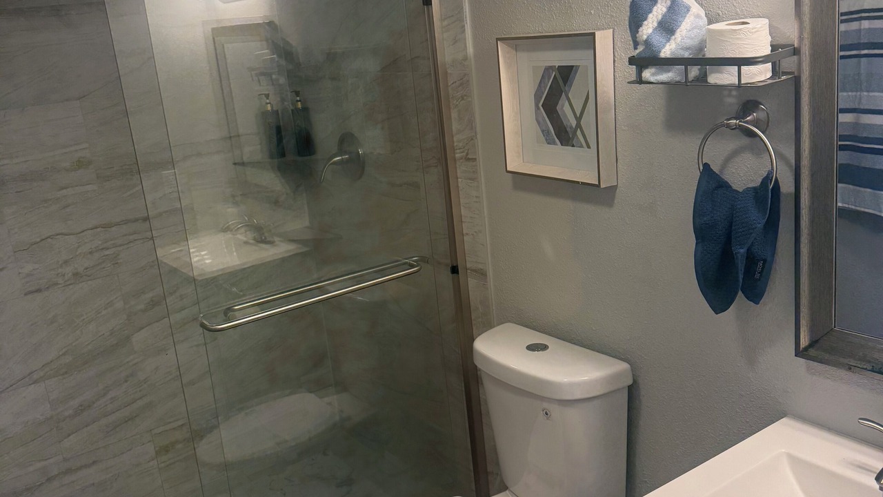Photo of Bathroom in Clute