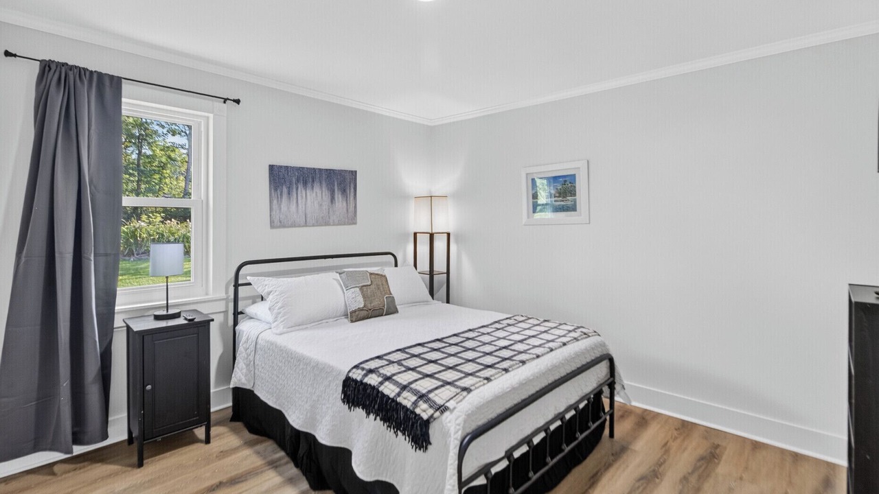 Photo of Bedroom in Summerville