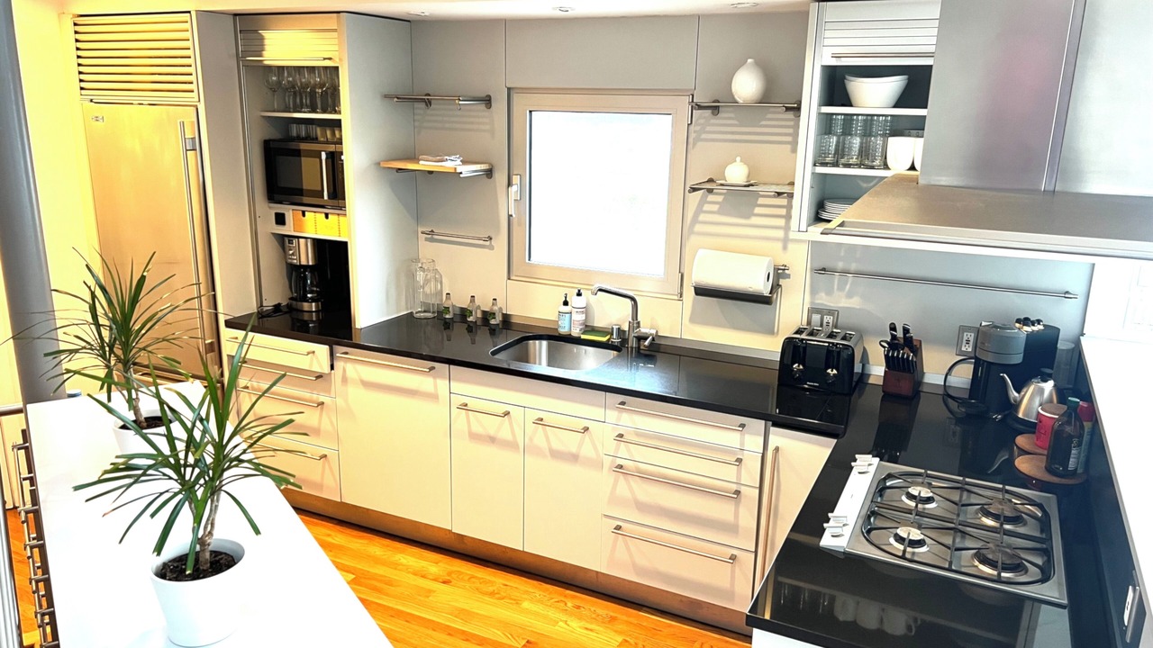 Photo of Kitchen in Sawtelle