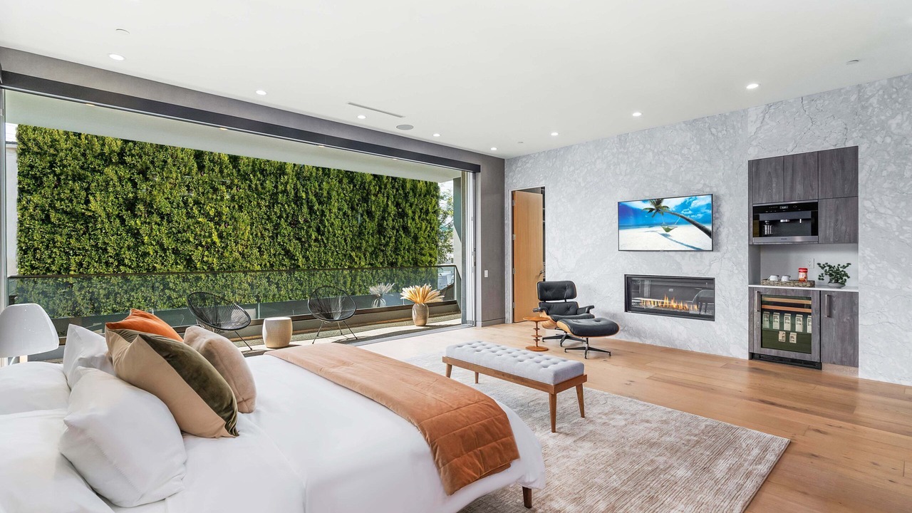 Photo of Bathroom in Beverly Hills