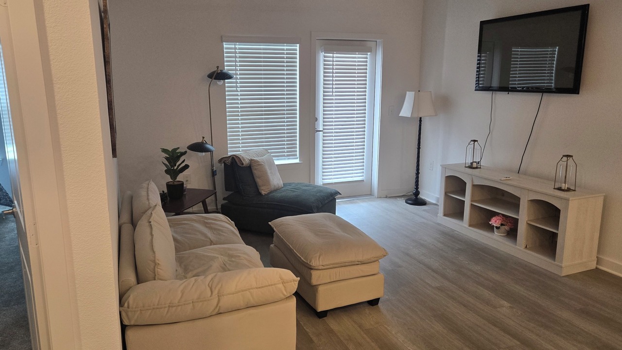 Photo of Livingroom in Northside