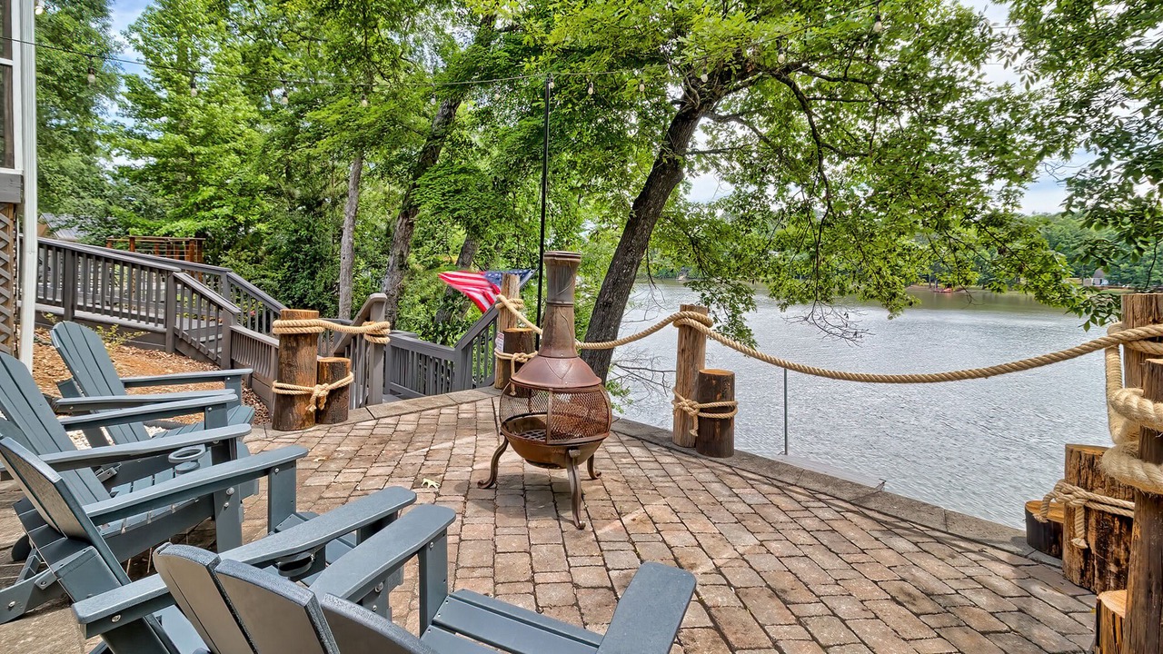 Photo of Patio Balcony in White Oak