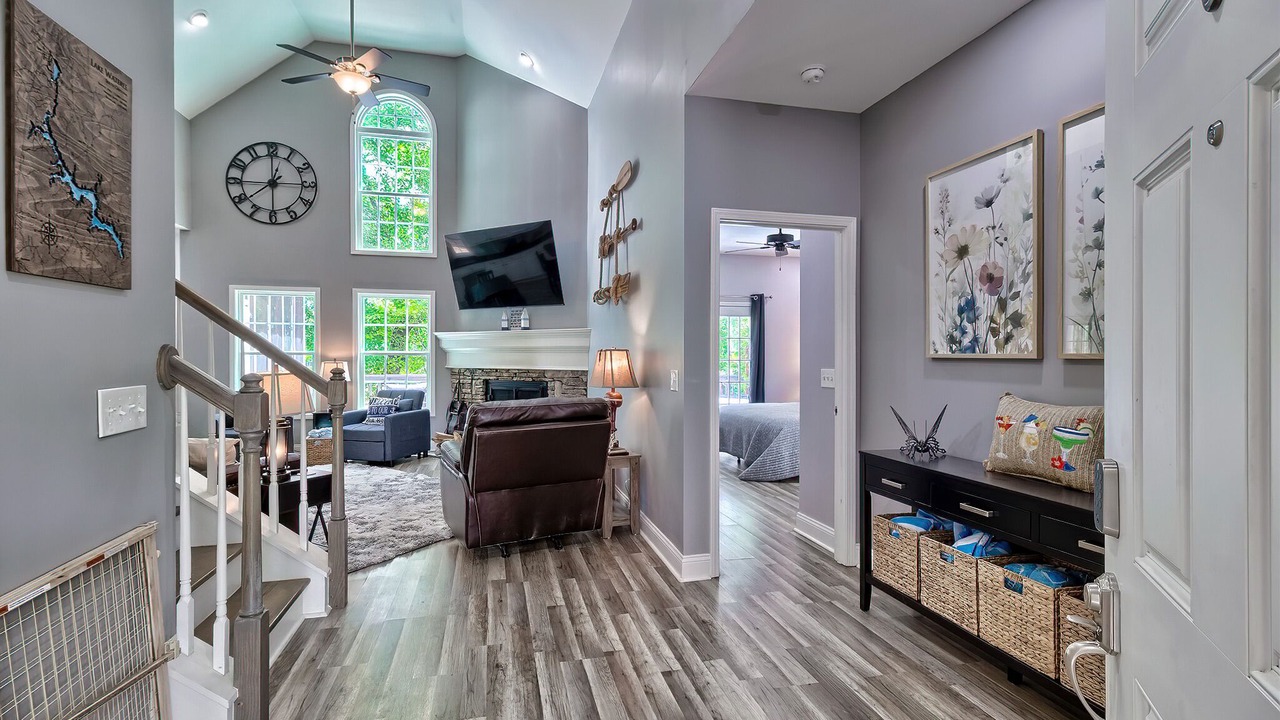 Photo of Bedroom in White Oak