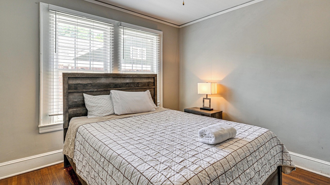 Photo of Bedroom in Wesley Heights