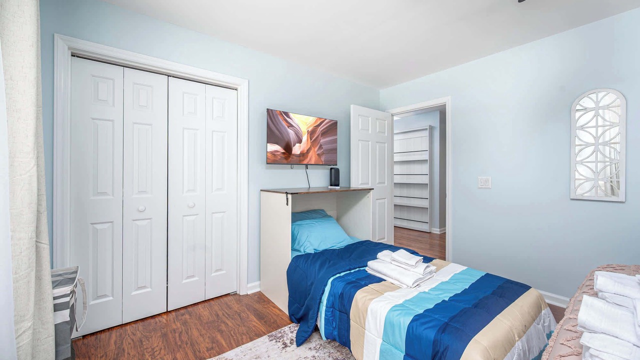Photo of Bedroom in Olivia