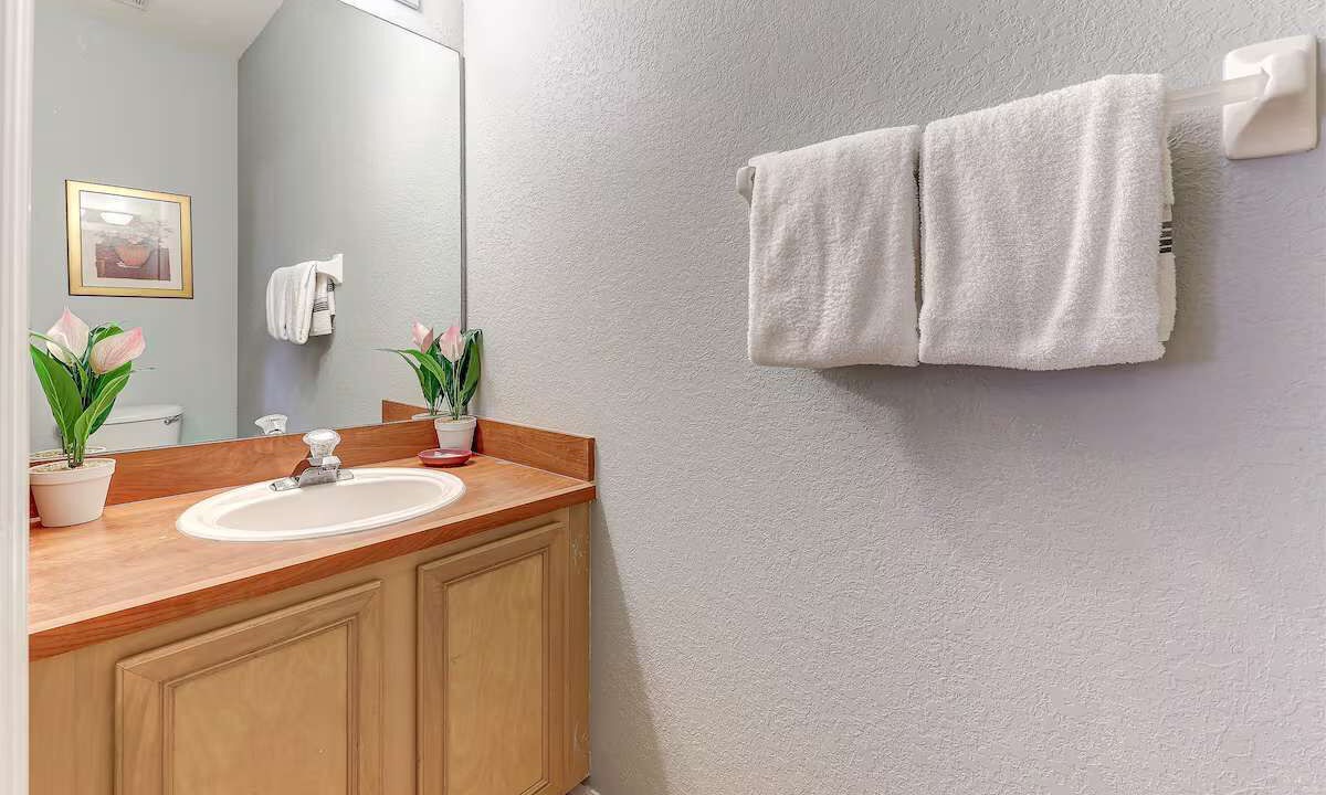 Photo of Bathroom in West Haven
