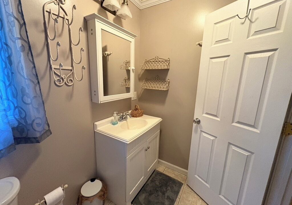 Photo of Bathroom in Ether