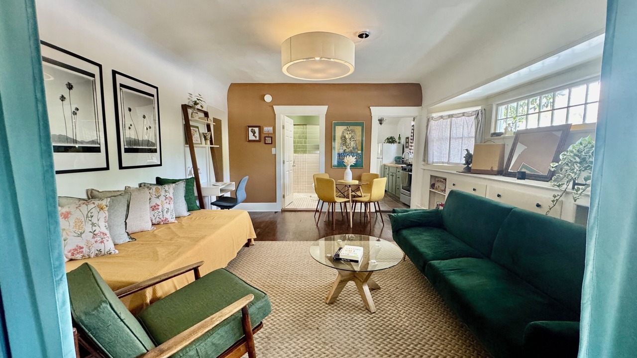 Photo of Livingroom in Westlake