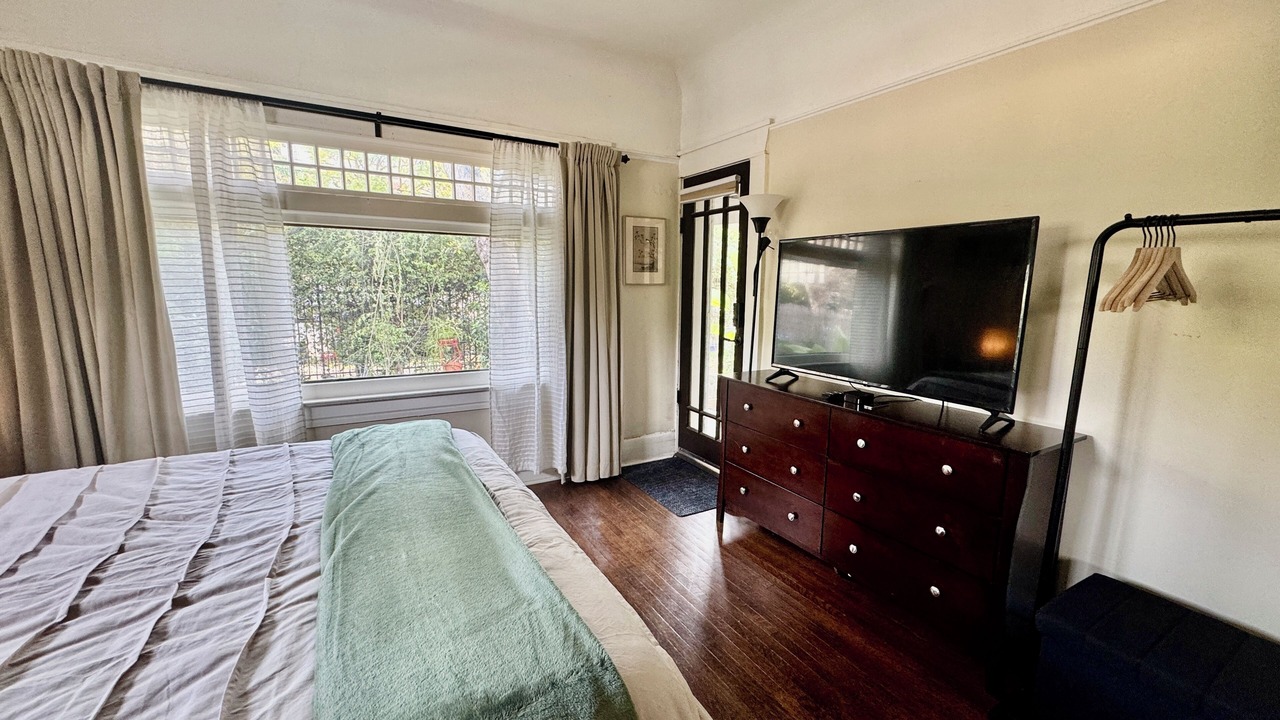 Photo of Bedroom in Westlake