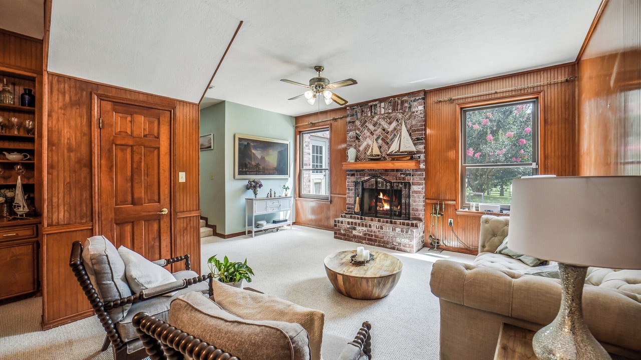 Photo of Livingroom in Brazos Country