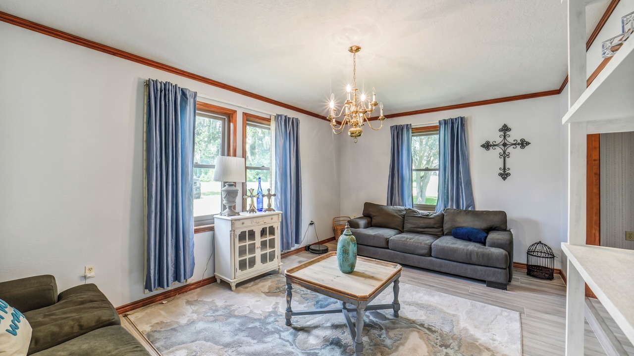 Photo of Livingroom in Brazos Country