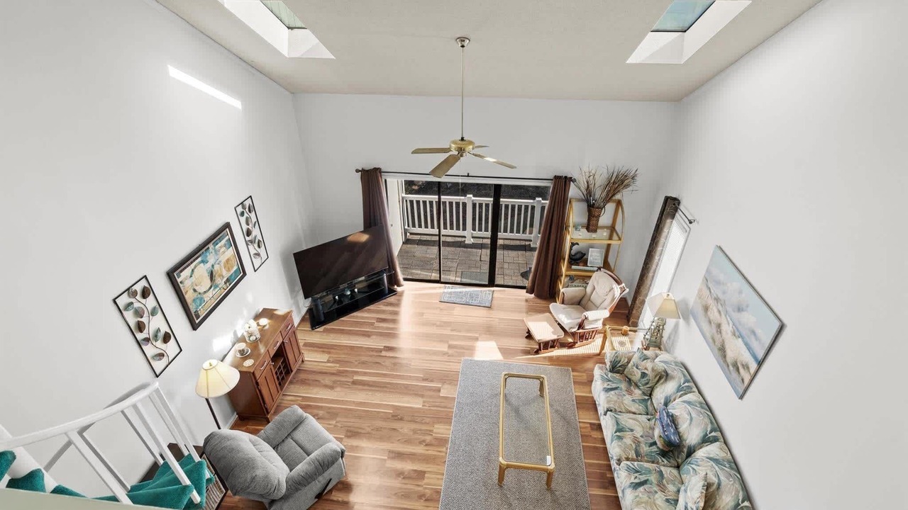 Photo of Livingroom in Little River