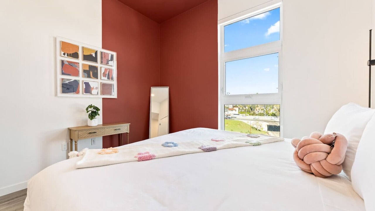 Photo of Bedroom in Downtown Los Angeles