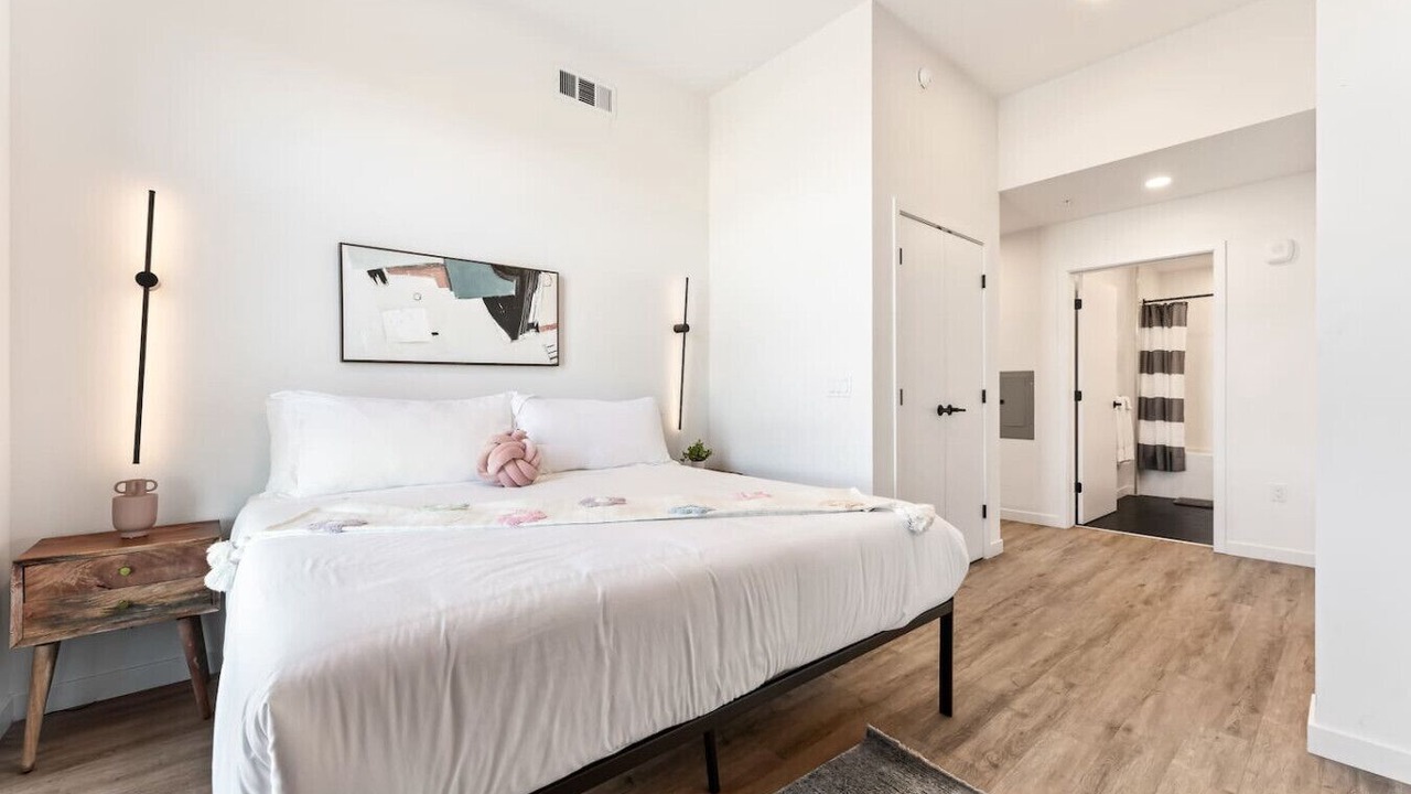 Photo of Bedroom in Downtown Los Angeles