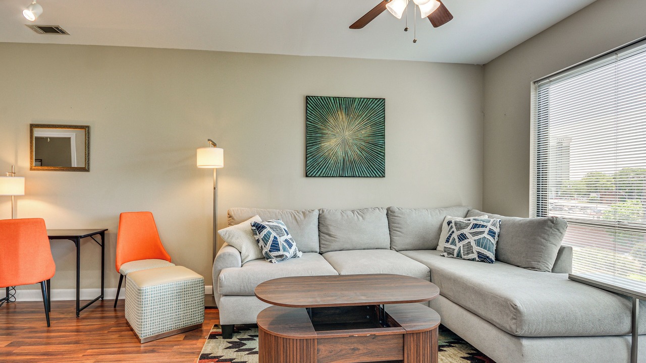 Photo of Livingroom in Downtown Greensboro