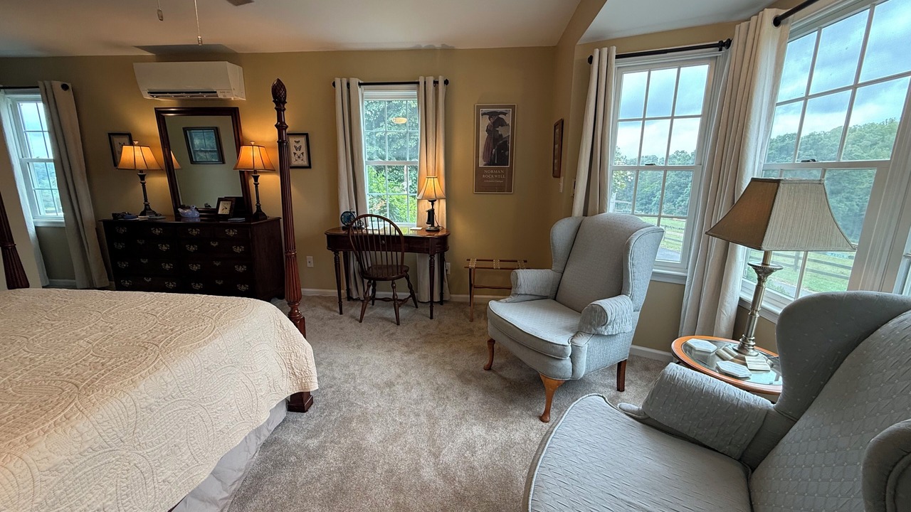 Photo of Bedroom in Scottsville