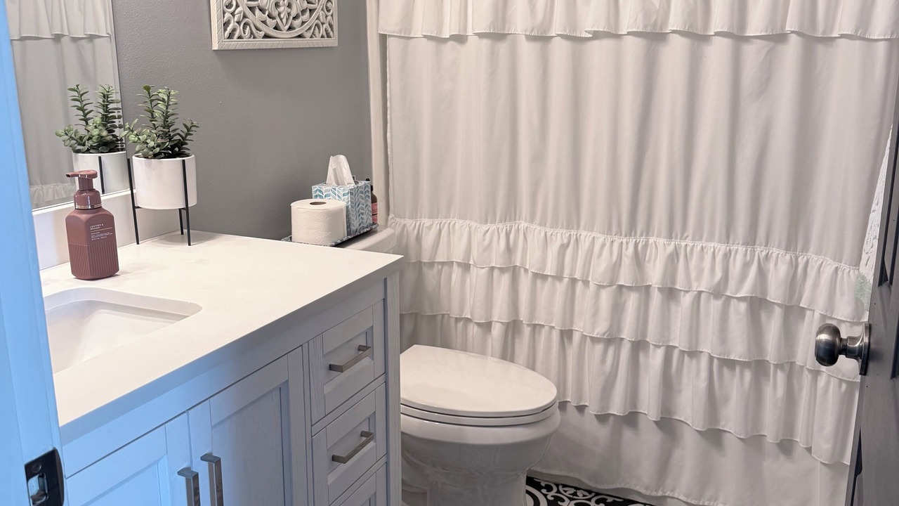 Photo of Bathroom in Murraysville
