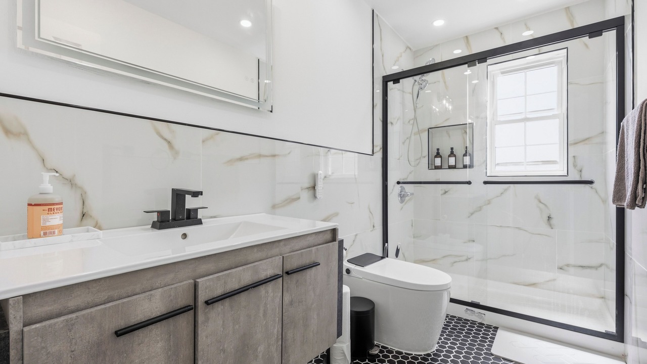 Photo of Bathroom in South Side