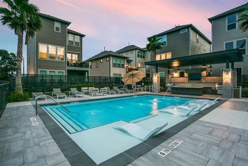 Photo of Outdoor in Woodlake - Briar Meadow