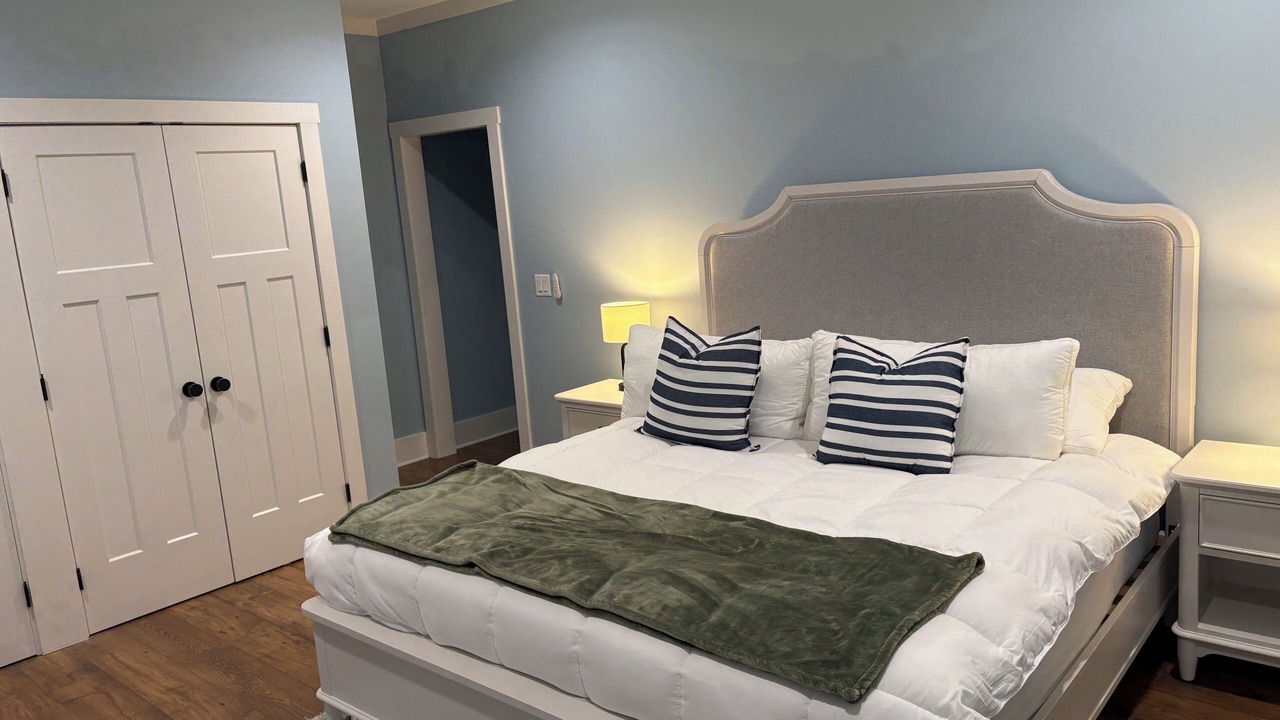 Photo of Bedroom in Huntcliff