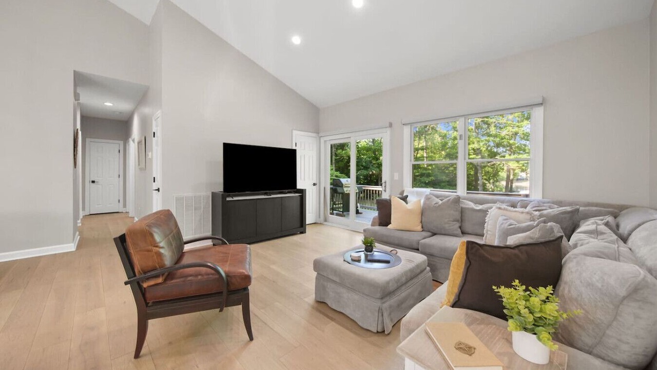 Photo of Livingroom in Bowling Green