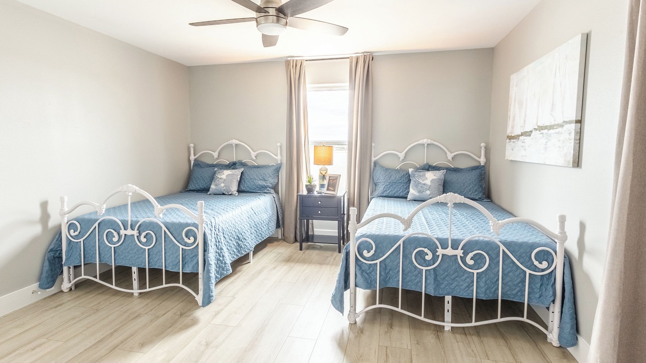 Photo of Bedroom in El Lago