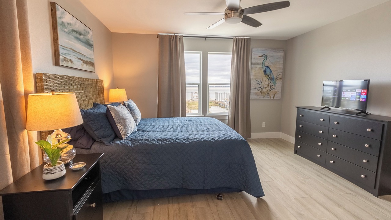 Photo of Bedroom in El Lago
