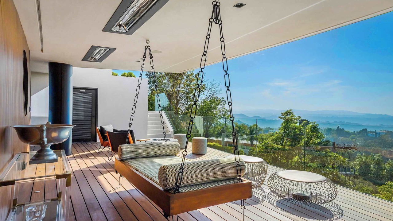 Photo of Patio Balcony in Hollywood Hills