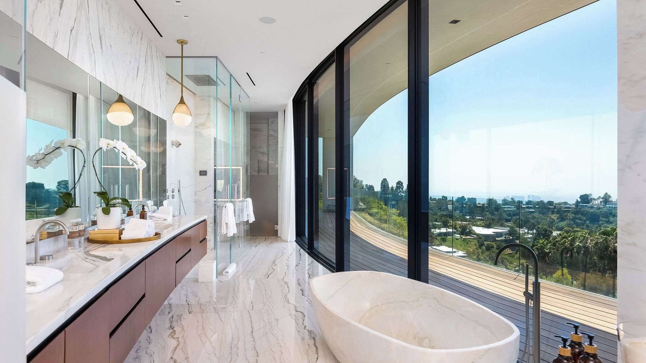 Photo of Bathroom in Hollywood Hills