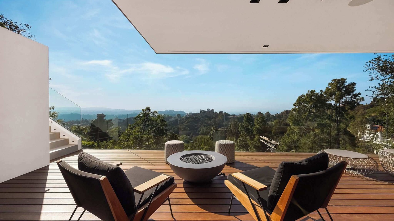 Photo of Patio Balcony in Hollywood Hills