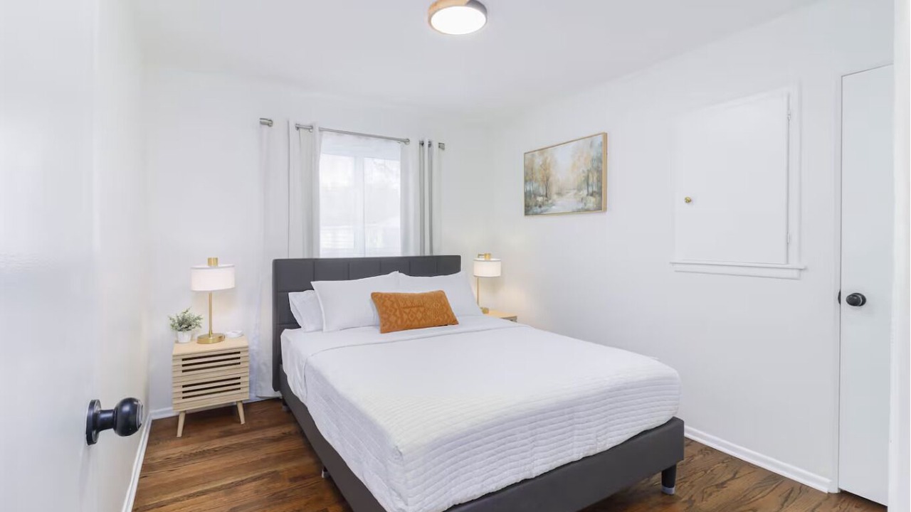 Photo of Bedroom in Garden City