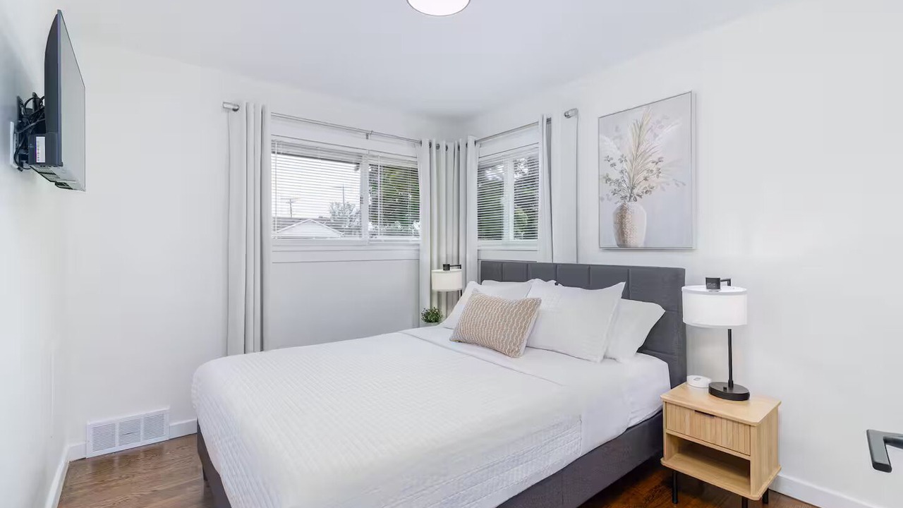 Photo of Bedroom in Garden City