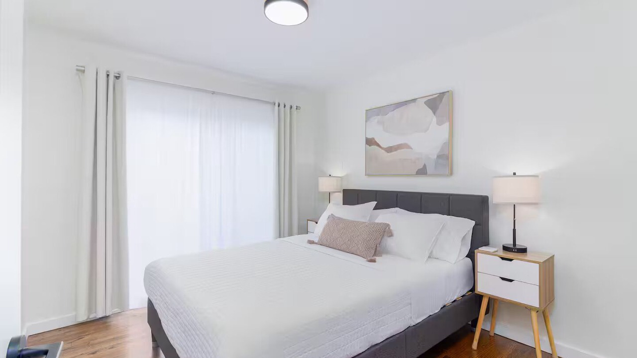 Photo of Bedroom in Garden City