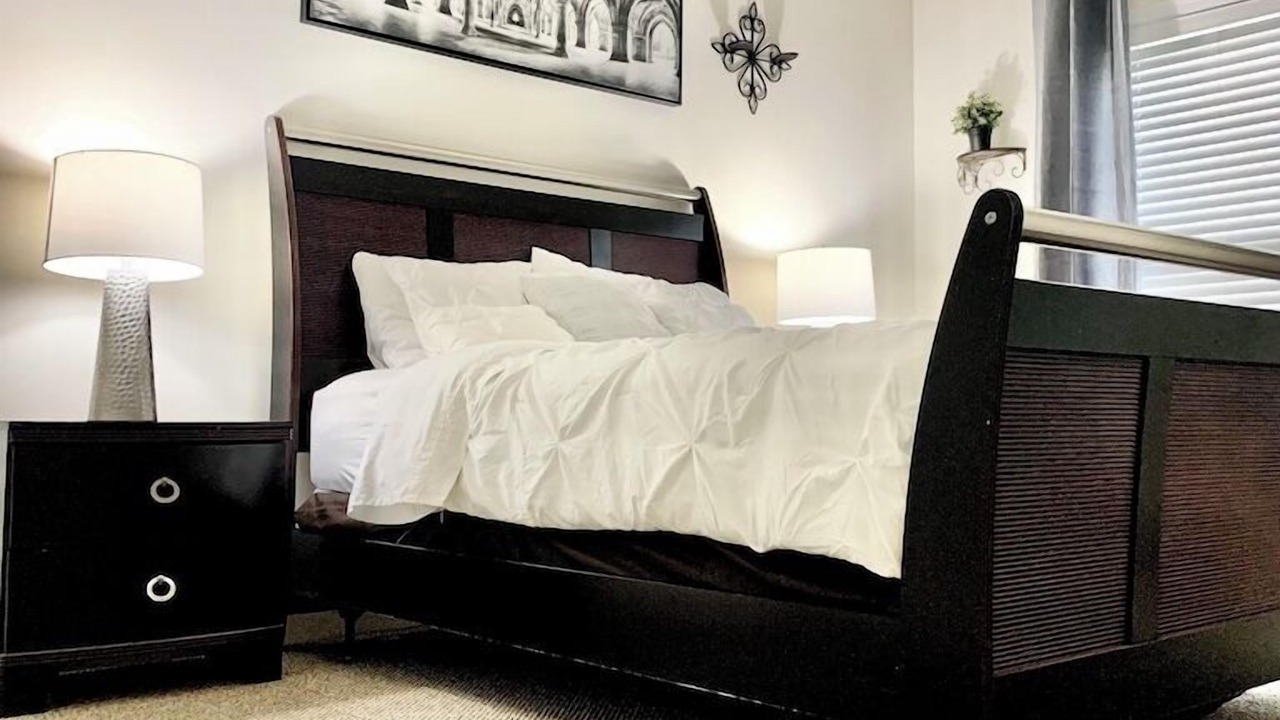 Photo of Bedroom in Wesley Heights