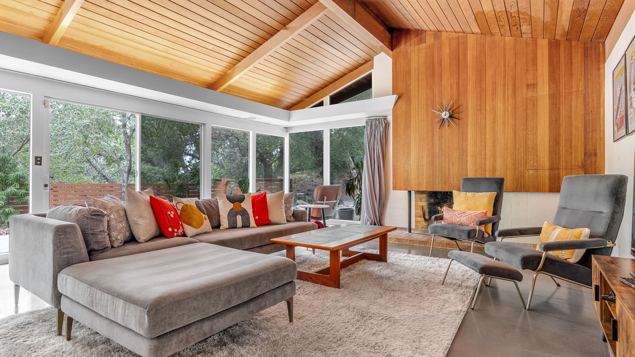 Photo of Livingroom in North Arroyo