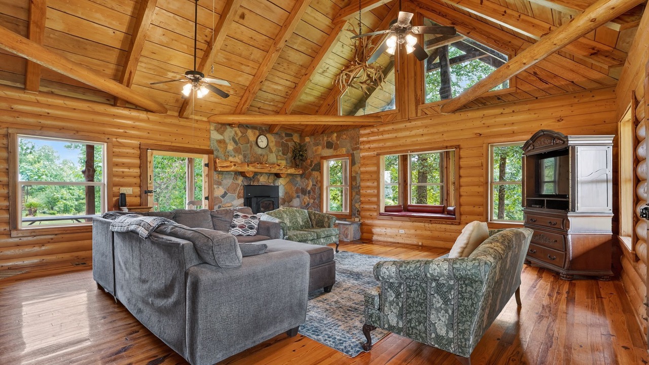 Photo of Livingroom in Woodville