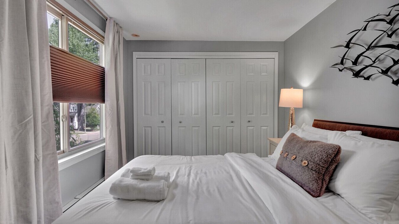 Photo of Bedroom in Royal Oak