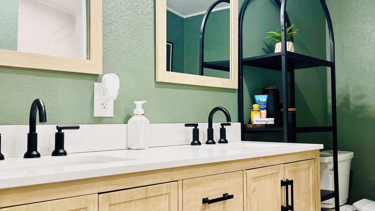 Photo of Bathroom in Brookeland