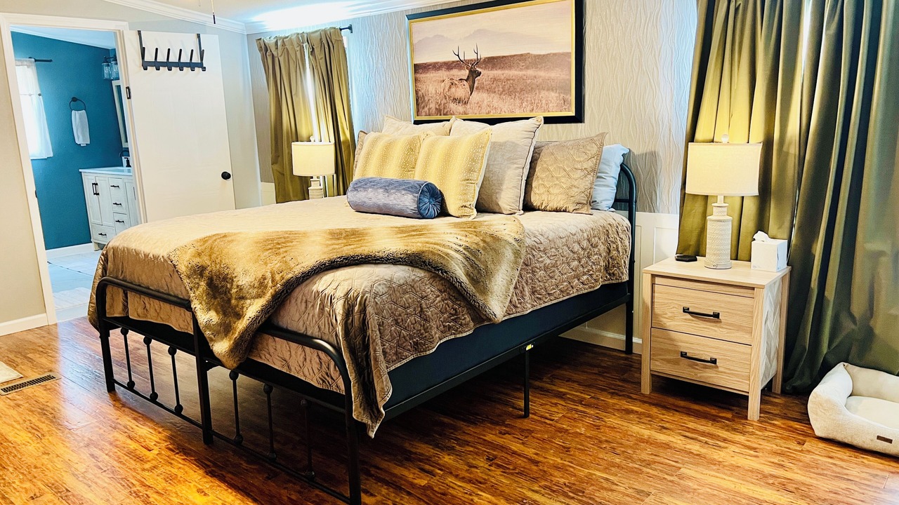 Photo of Bedroom in Brookeland