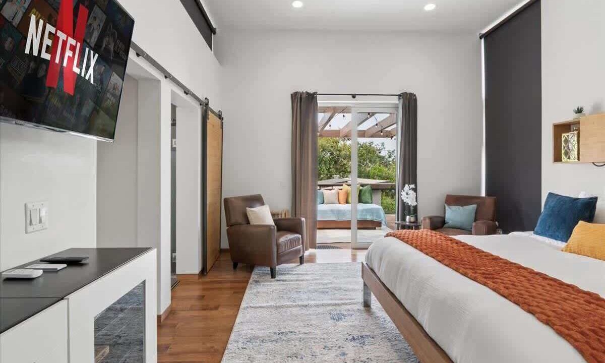 Photo of Bedroom in Carlson Park