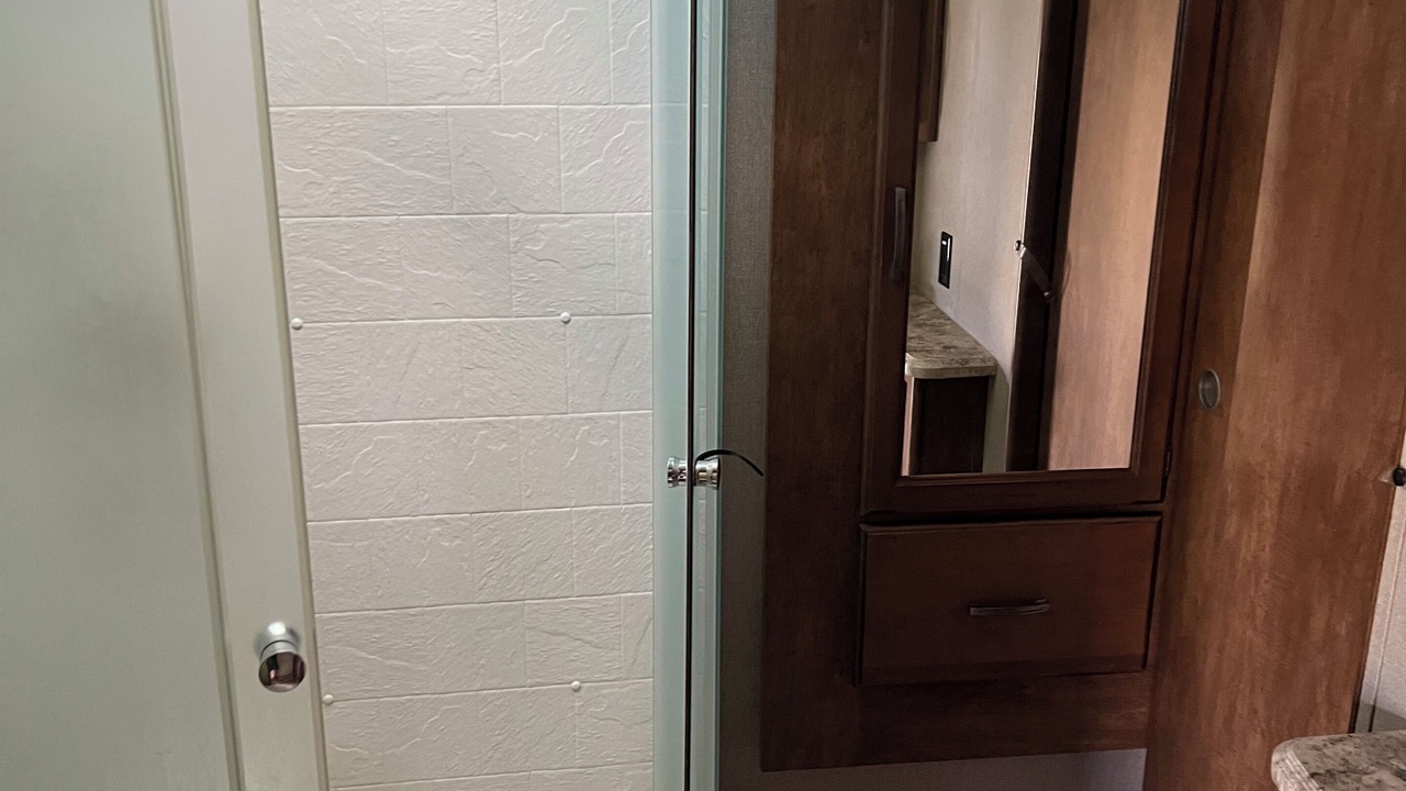 Photo of Bathroom in Pledger