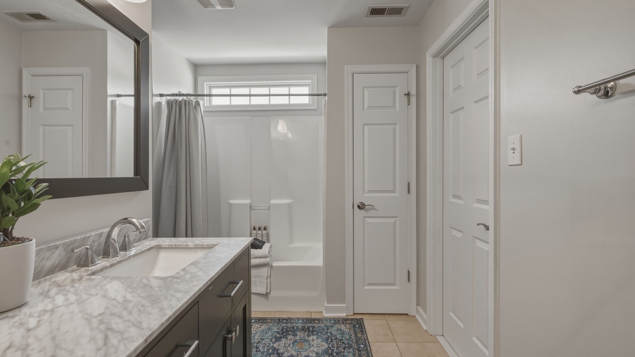 Photo of Bathroom in Woodlake