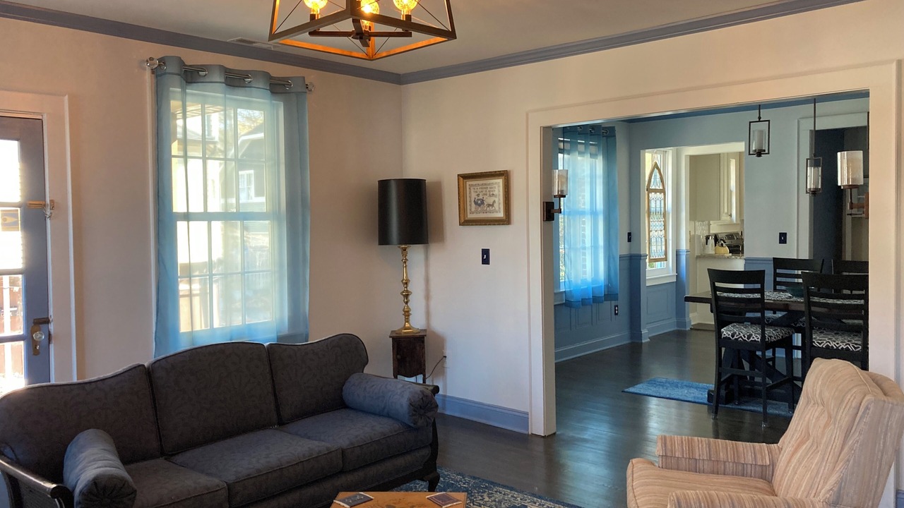 Photo of Livingroom in Wesley Heights