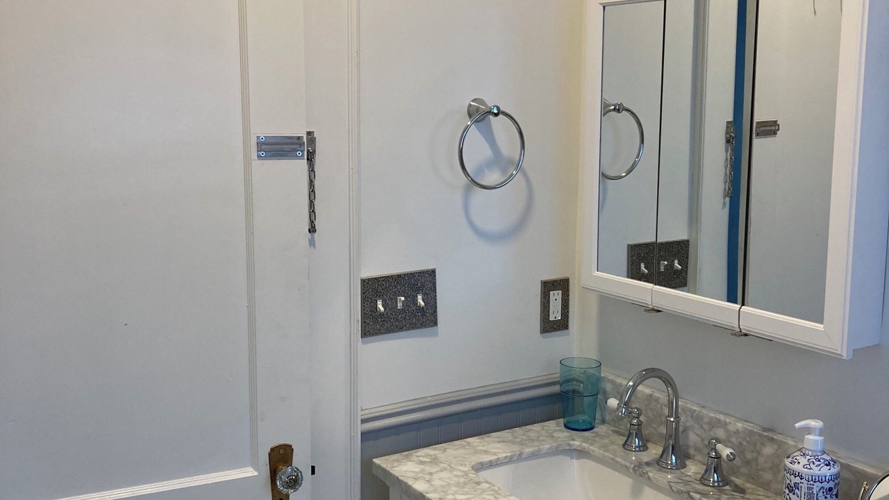 Photo of Bathroom in Wesley Heights