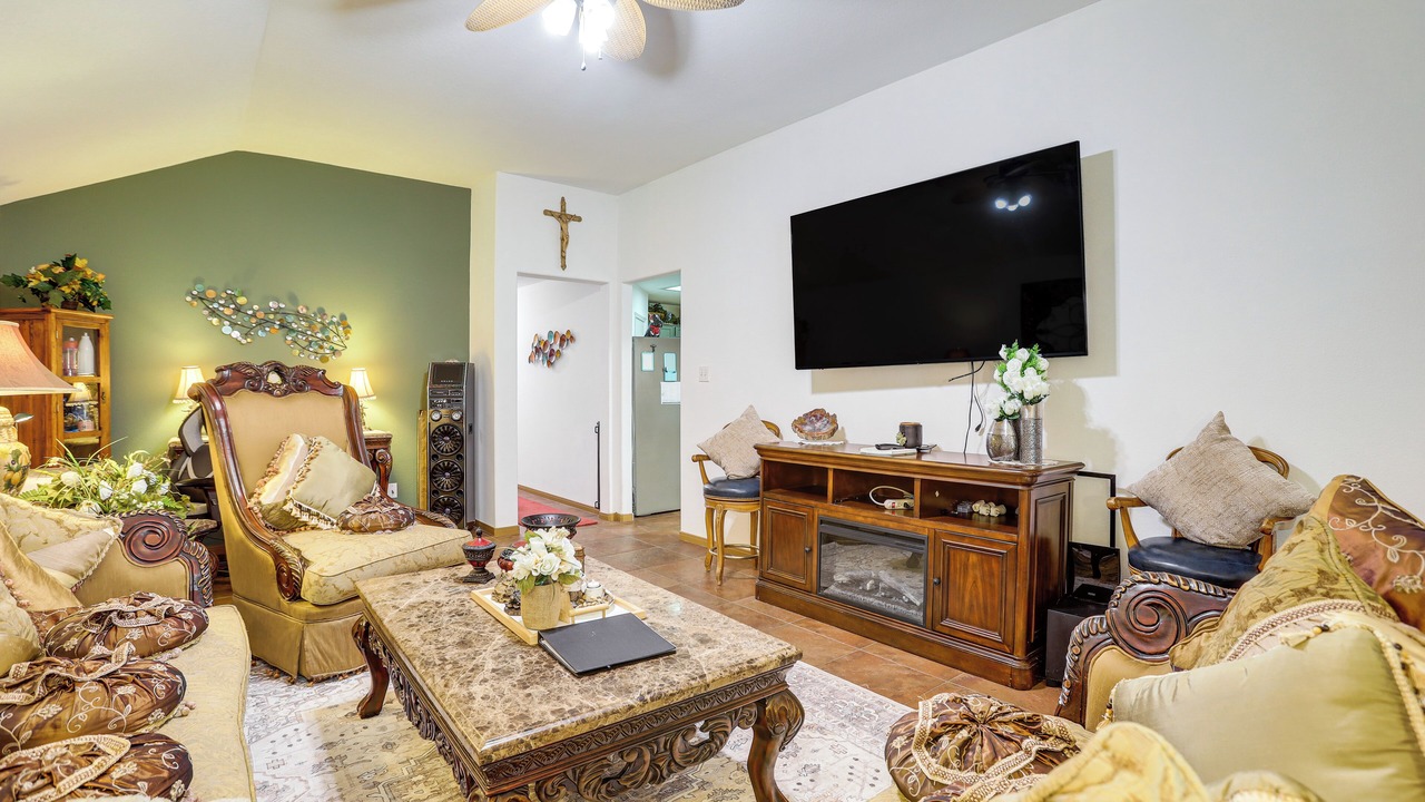 Photo of Livingroom in Atascocita