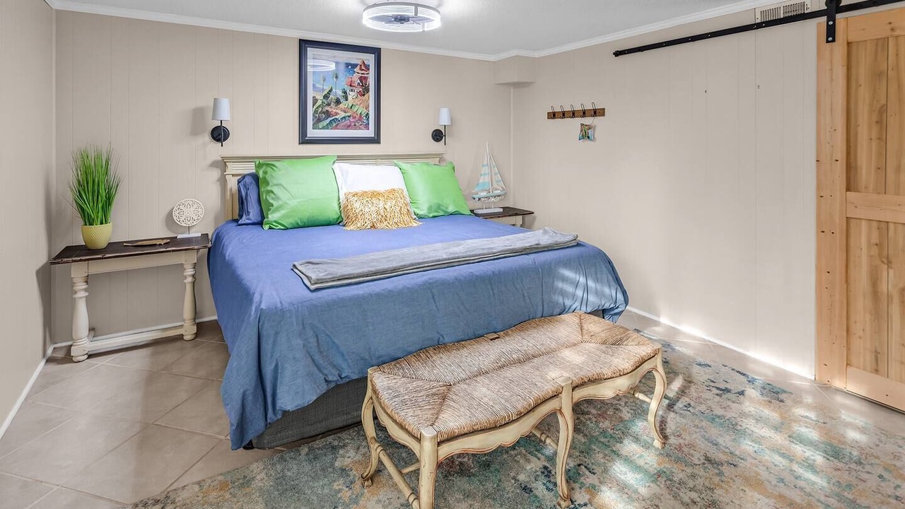 Photo of Bedroom in India Hook