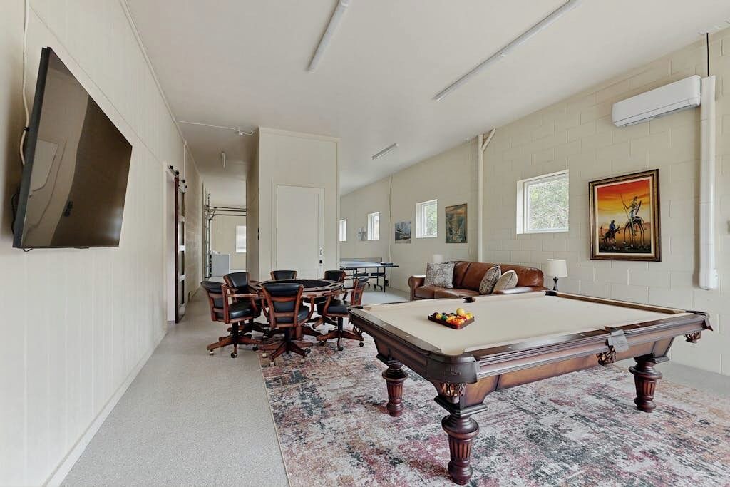 Photo of Bedroom in Point Venture