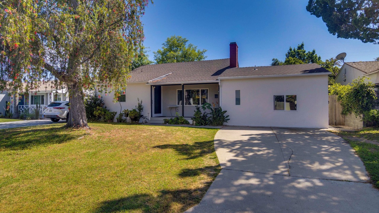 Photo of Outdoor in Valley Glen
