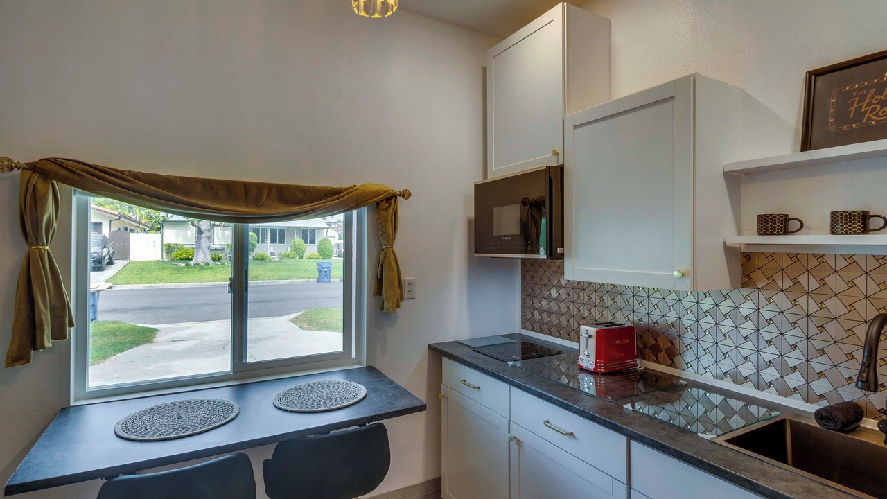 Photo of Kitchen in Valley Glen