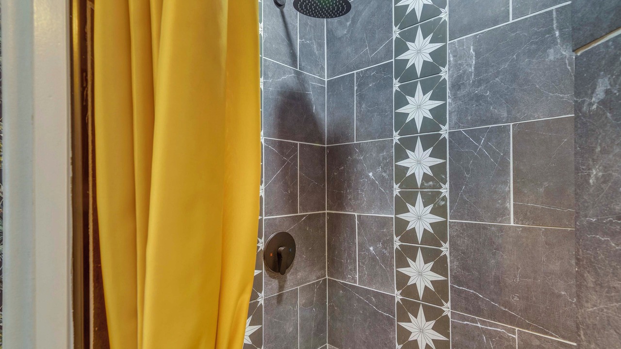 Photo of Bathroom in Valley Glen